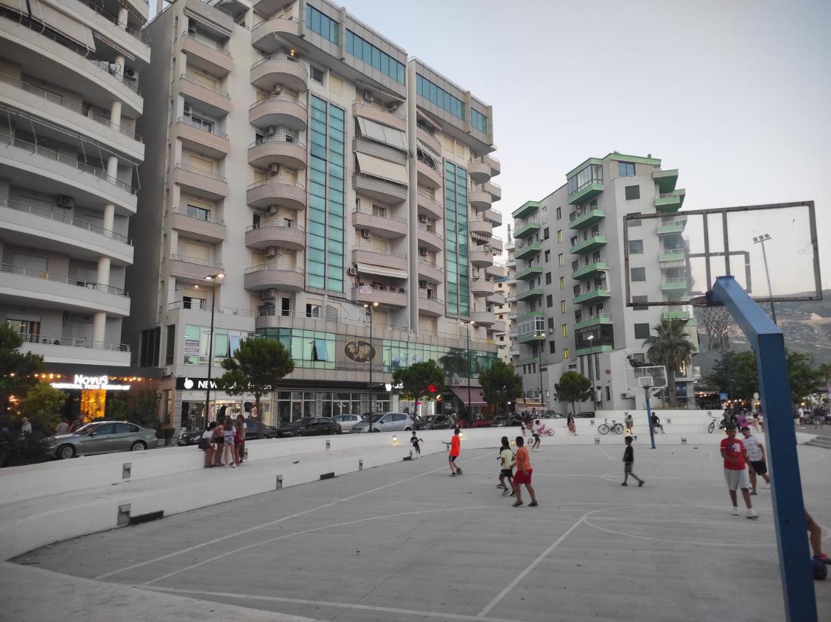 Coastal Retreat - Beach Apartment Vlorë Exteriör bild