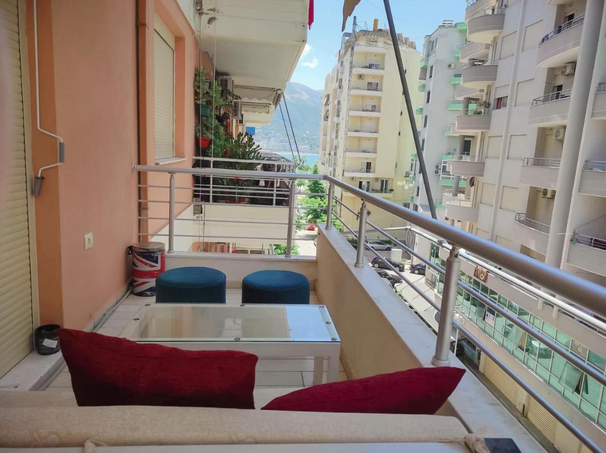 Coastal Retreat - Beach Apartment Vlorë Exteriör bild